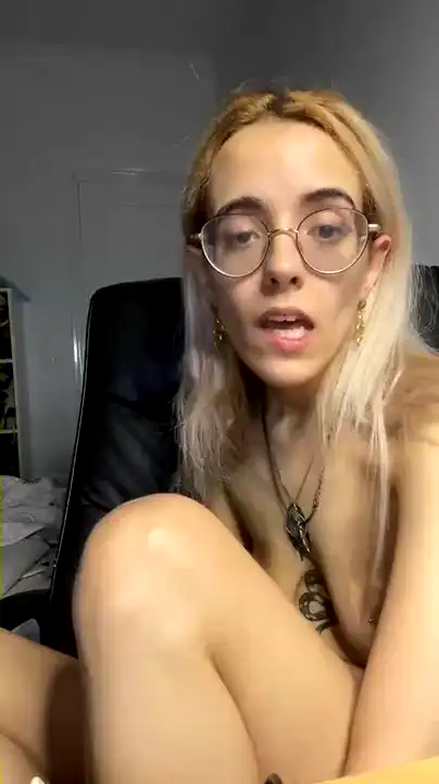 Purple_angel0 – Amateur.tv Live Cam Video – 2026-05-05 06:51:47