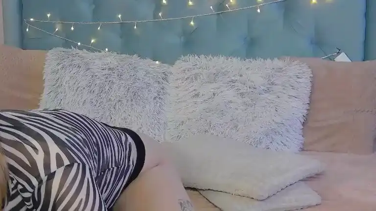Robeen – Streamate Live Cam Video – 2025-08-24 22:16:02