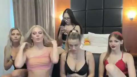 The-live-house-girls – Flirt4free Live Cam Video – 2026-04-19 03:56:48