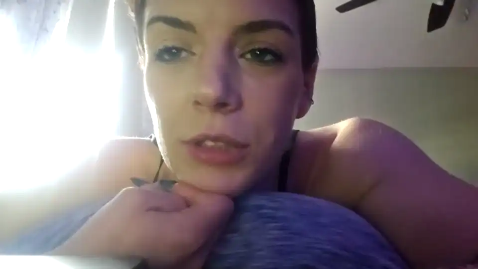 Juicyjaelee – Chaturbate Live Cam Video – 2025-03-26 02:01:50