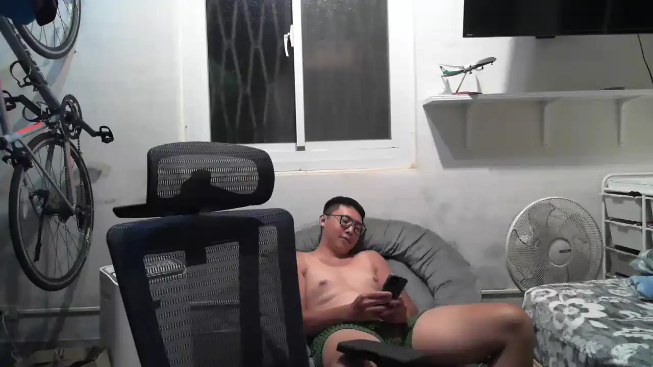 1700001 – Cam4 Live Cam Video – 2025-09-15 11:02:21