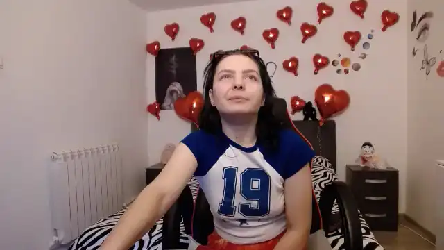 Yrenea – Myfreecams Live Cam Video – 2026-01-21 02:35:19