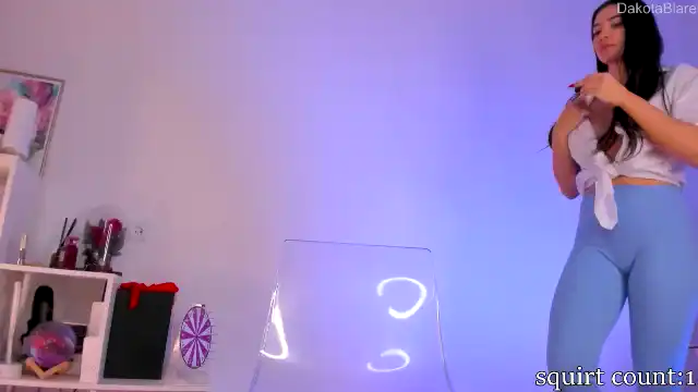 Dakota_blare – Myfreecams Live Cam Video – 2026-04-05 02:13:58