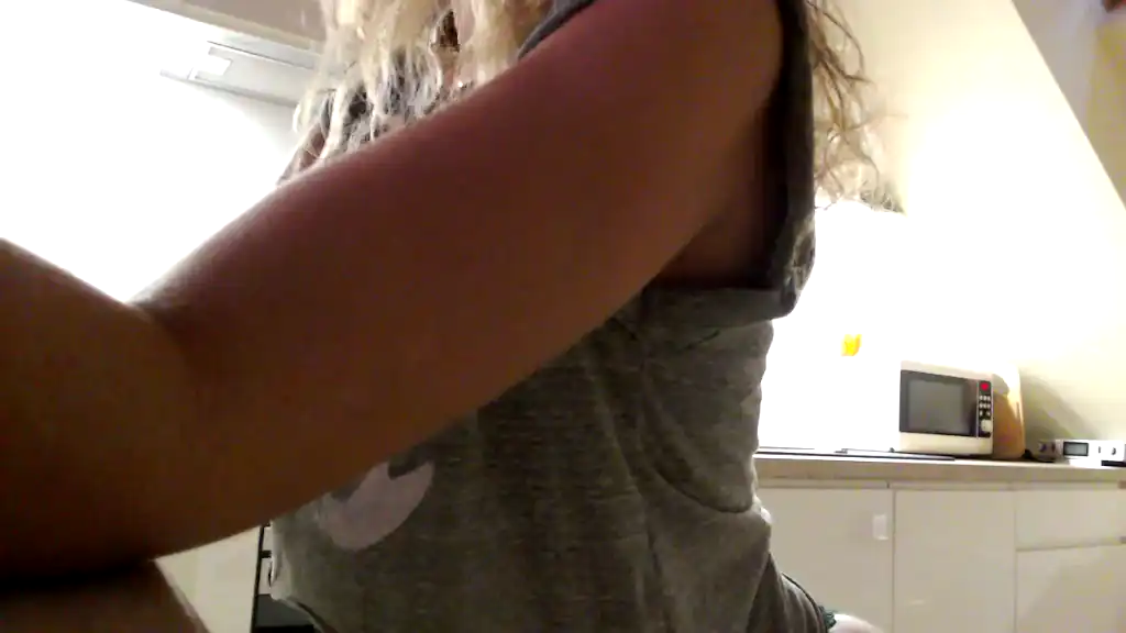 Normalna – Showup Live Cam Video – 2025-08-29 19:27:37