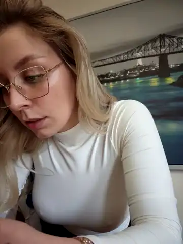 Lilyorion – Stripchat Live Cam Video – 2026-04-24 17:03:39